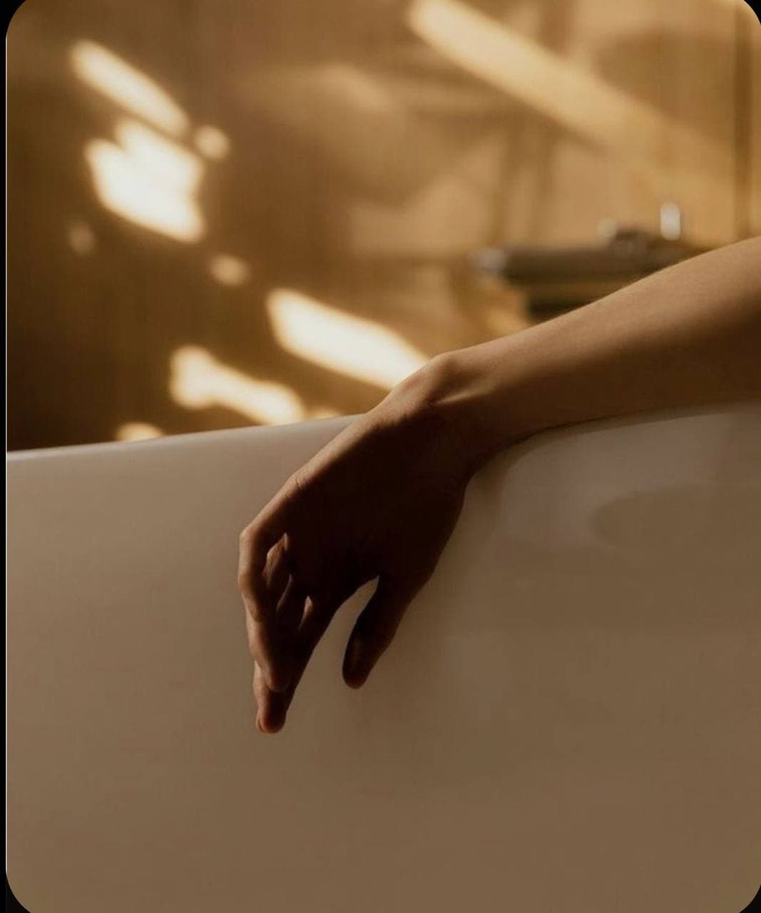 Amare — image 5